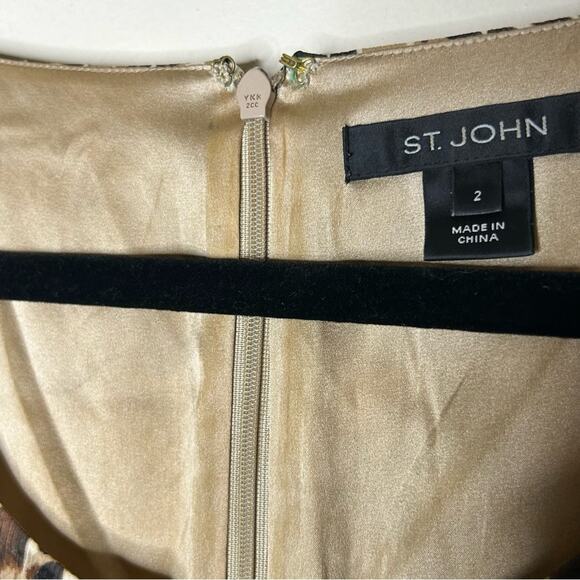 St. John Animal Print Sleeveless Tank Top Blouse 100% Silk Tan Cheetah Leopard - Picture 6 of 6